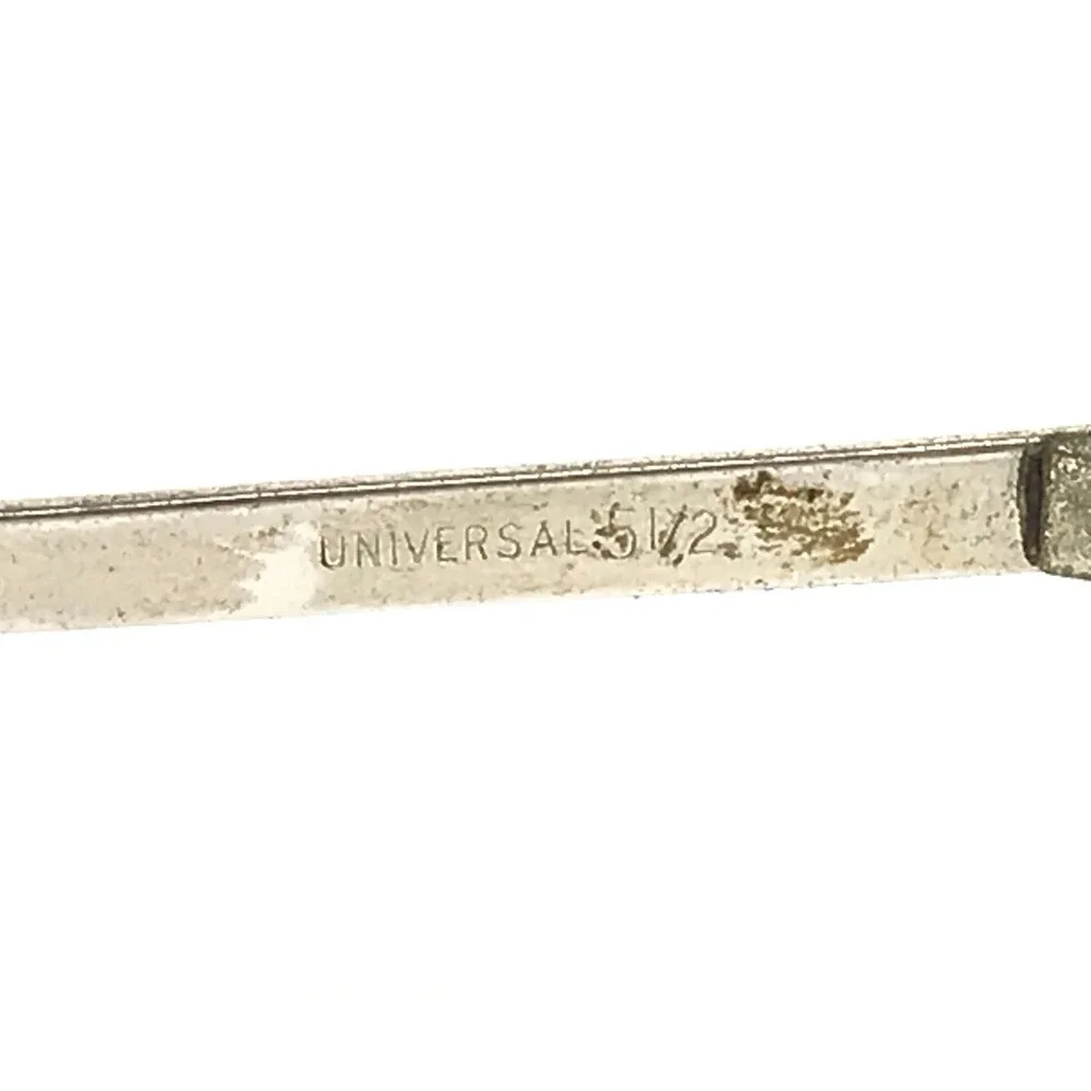 Vintage Universal Eyeglasses Frames #460 Pembroke-Slvtone Silvertone 50-20-130